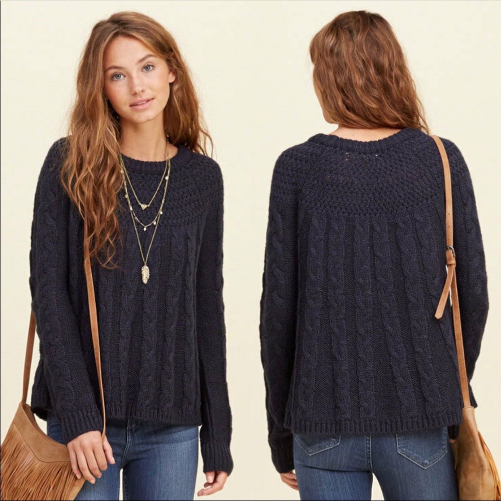 Hollister cable swing sweater